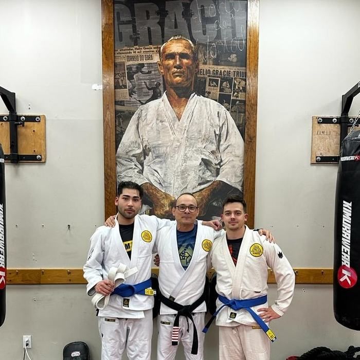 Gracie Jiu Jitsu: Helping adult Students Grow and Thrive Through Life! 